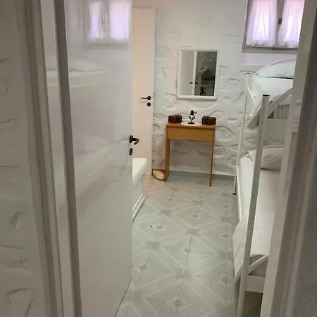 Cycladic In Holiday home *